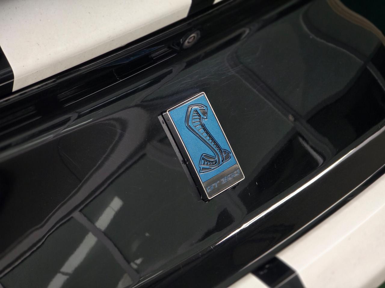 Ford Mustang Shelby GT350 5.2 V8