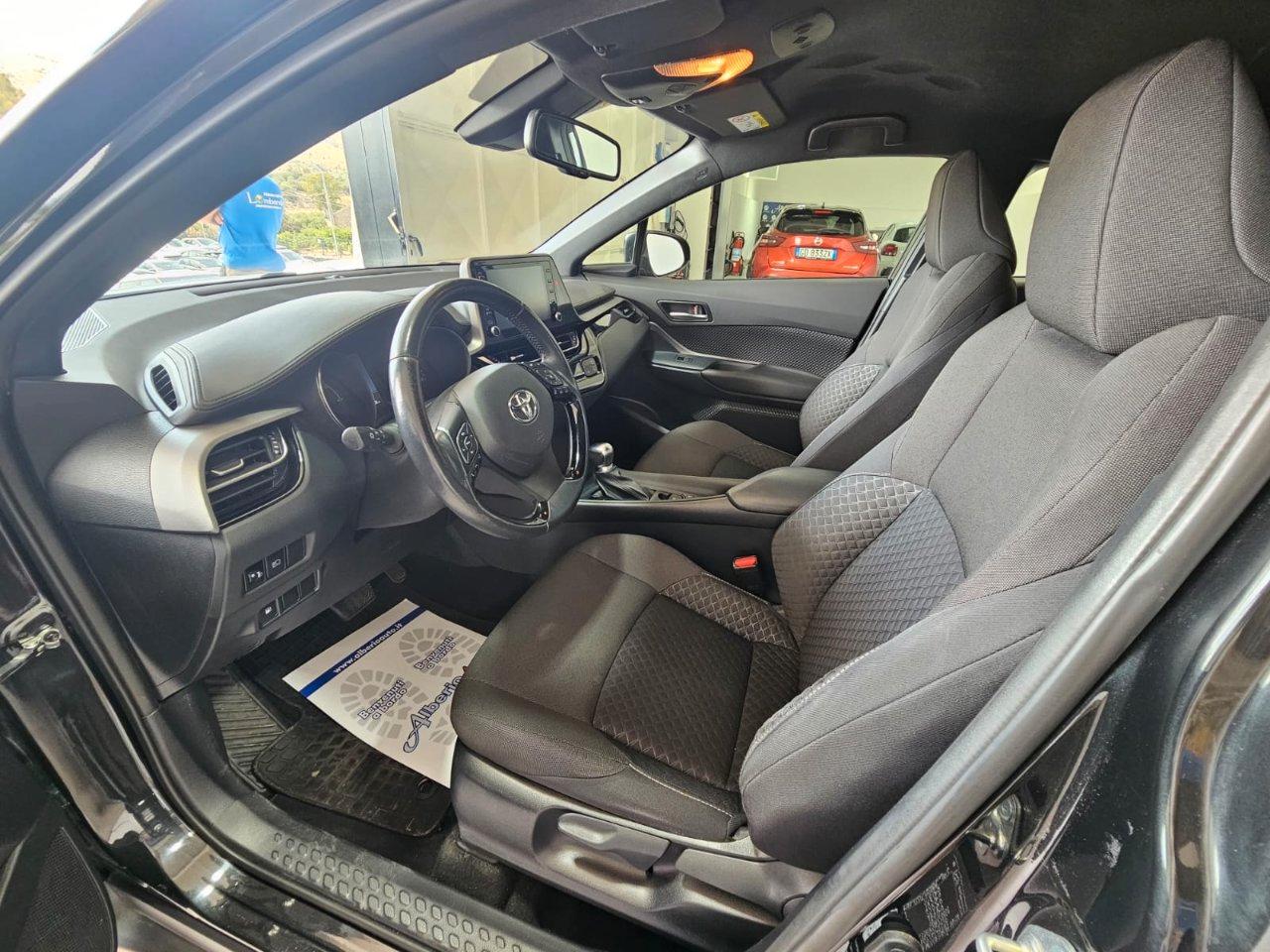 Toyota C-HR 1.8h Active e-cvt