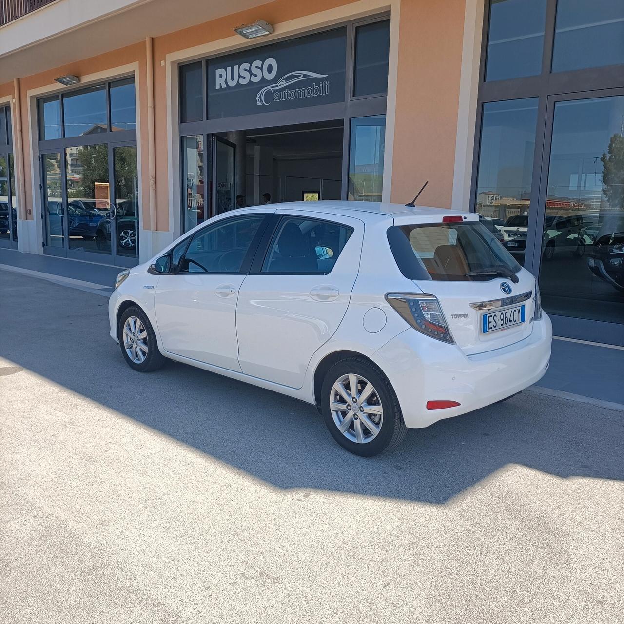 Toyota Yaris Hybrid Lounge