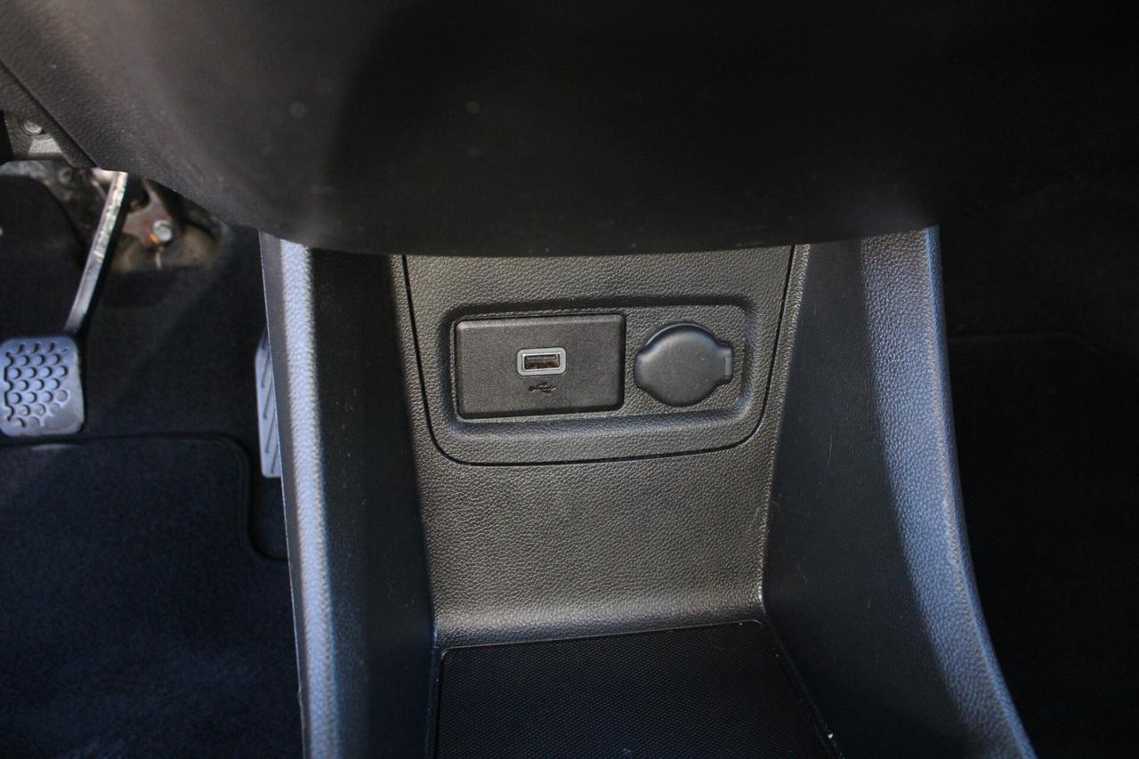 Opel Karl Rocks 1.0 73 CV