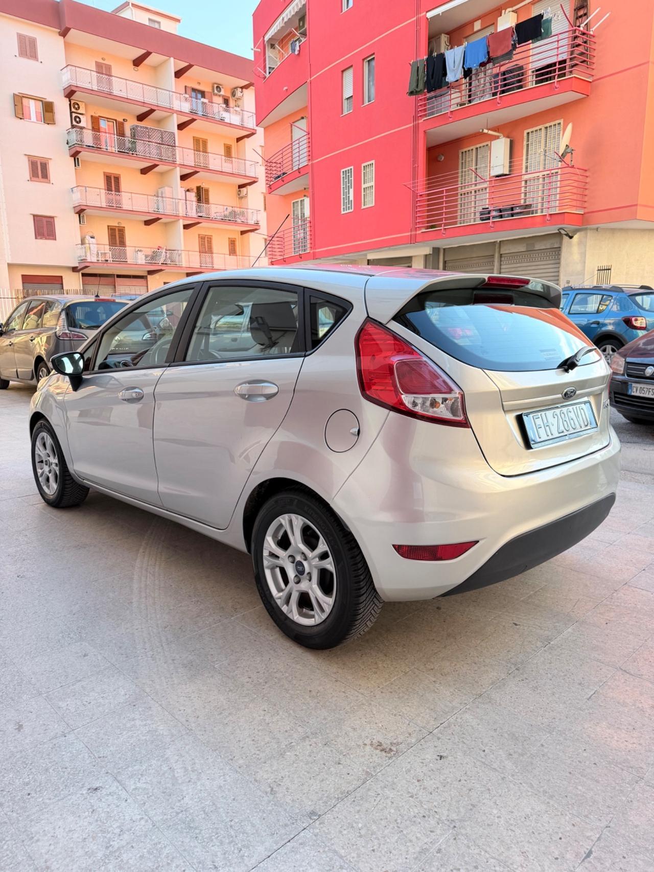 Ford Fiesta 1.5 TDCi Diesel 75CV