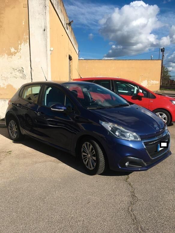 Peugeot 208 BlueHDi 75 5 porte Allure