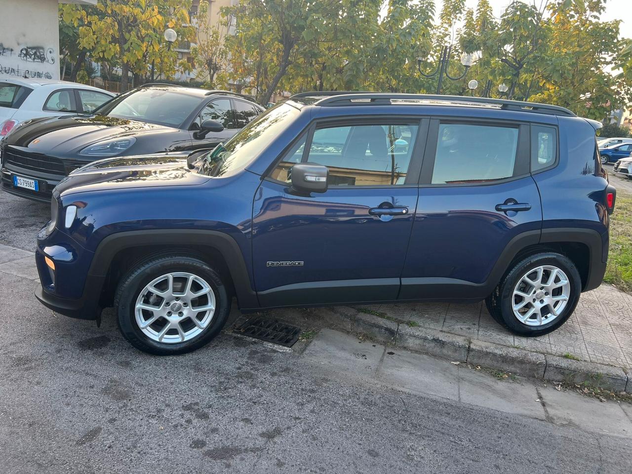 Jeep Renegade 1.6 Mjt 120 CV Limited automatica navigatore 8.4"