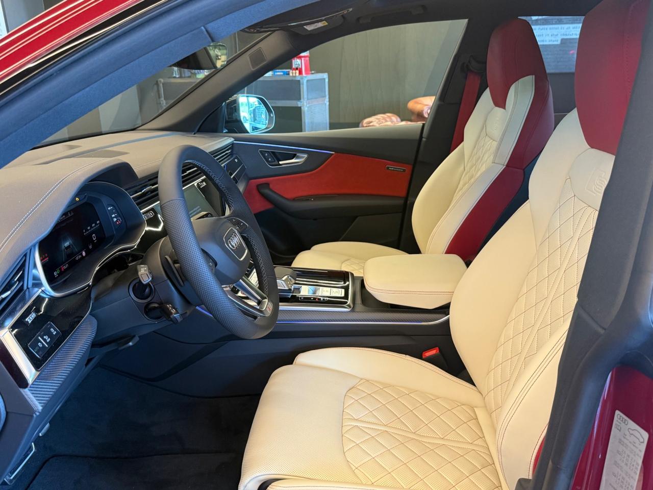 Audi SQ8 TFSI -Totalemente Exclusive-