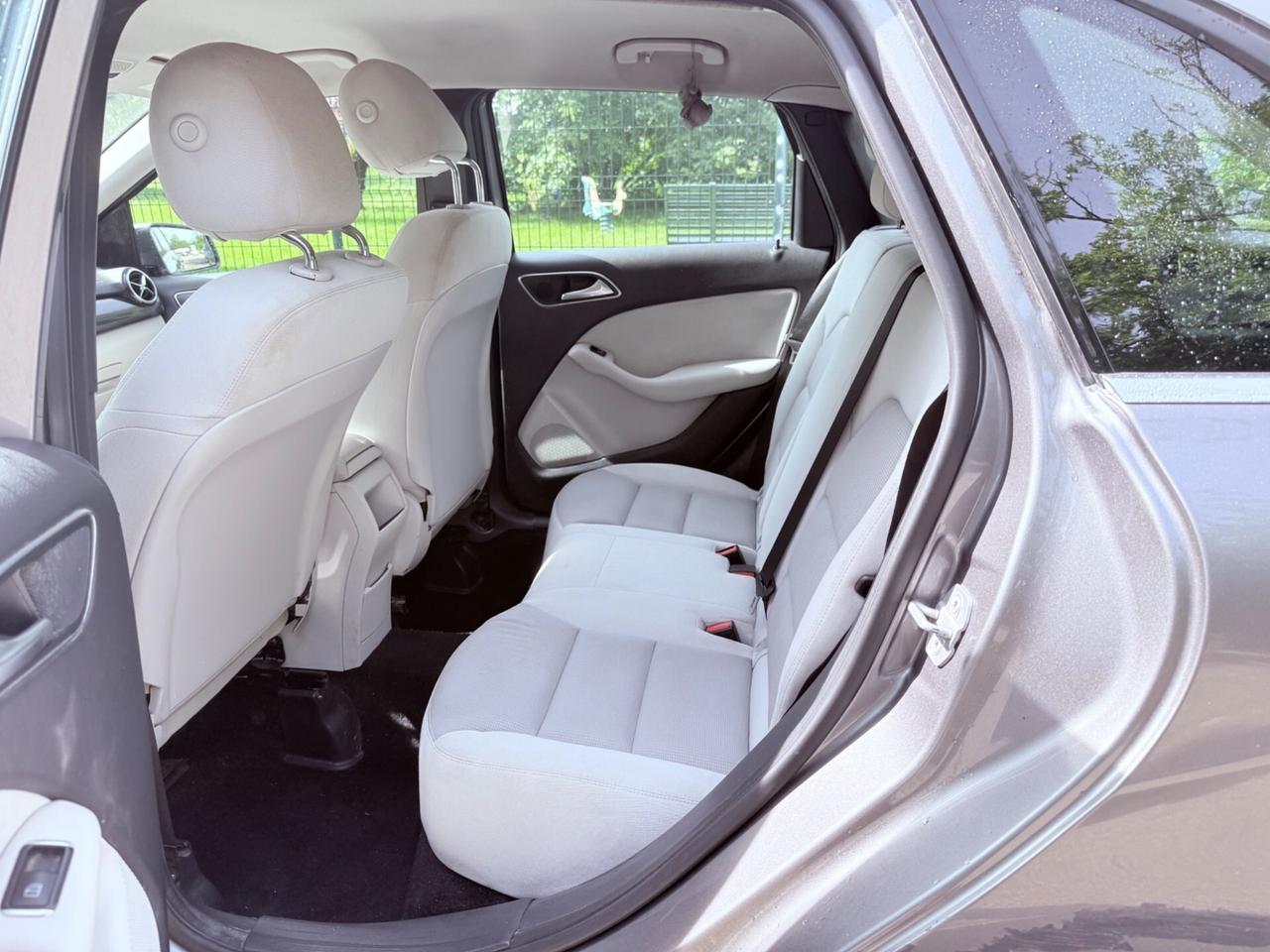 Mercedes-benz B 200 CDI BlueEFFICIENCY