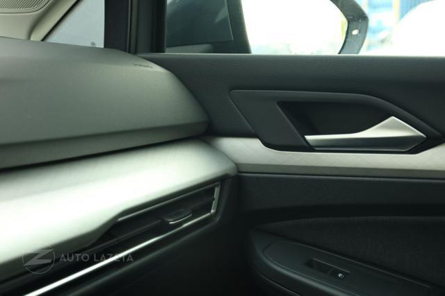 VOLKSWAGEN Golf 1.0 eTSI EVO DSG Life