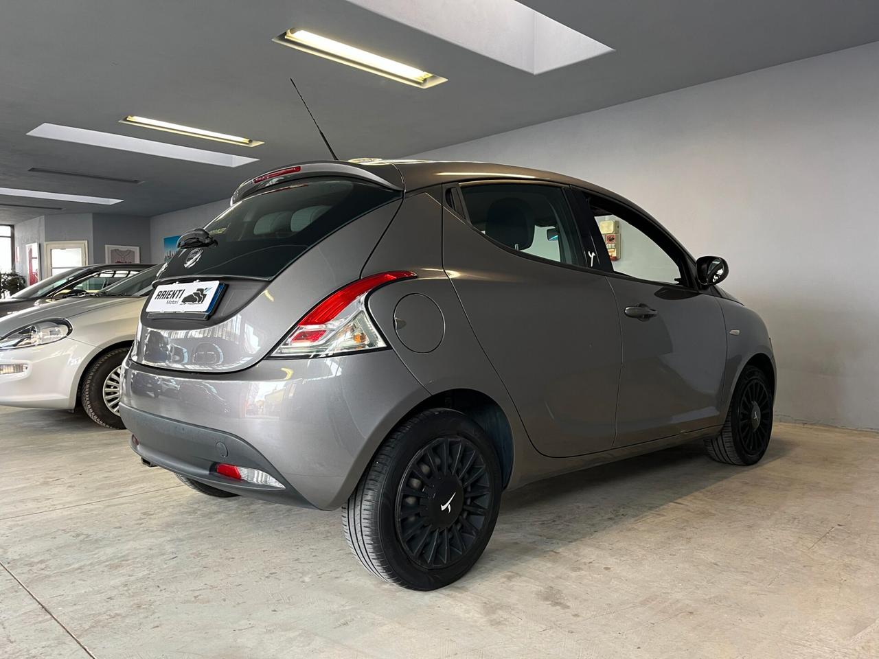 Lancia Ypsilon 1.2cc ELEFANTINO 69cv - UNICA PROPRIETARIA