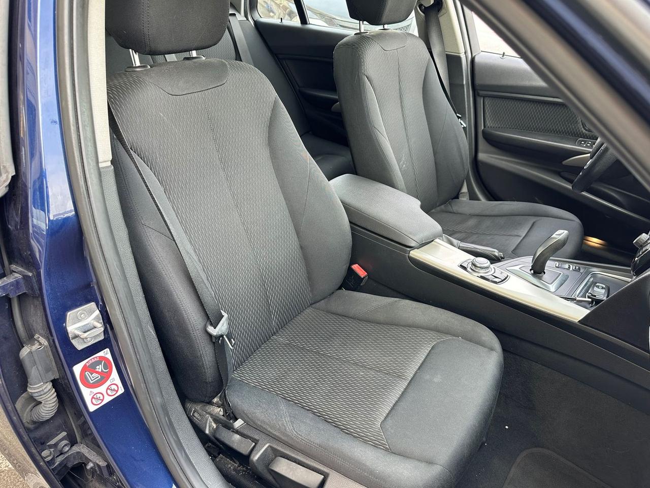 Bmw 320 Toruring Business Advantage 320 d #10348