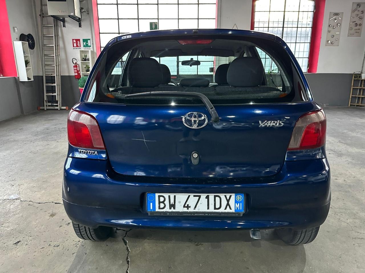 Toyota Yaris 1.3i 16V cat 5 porte Luna