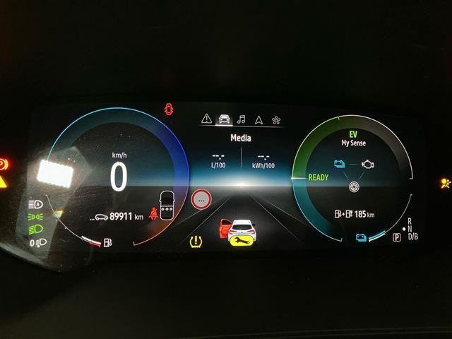 RENAULT Captur 1.6 E-TECH Plug-in Hybrid 160cv Intens Auto