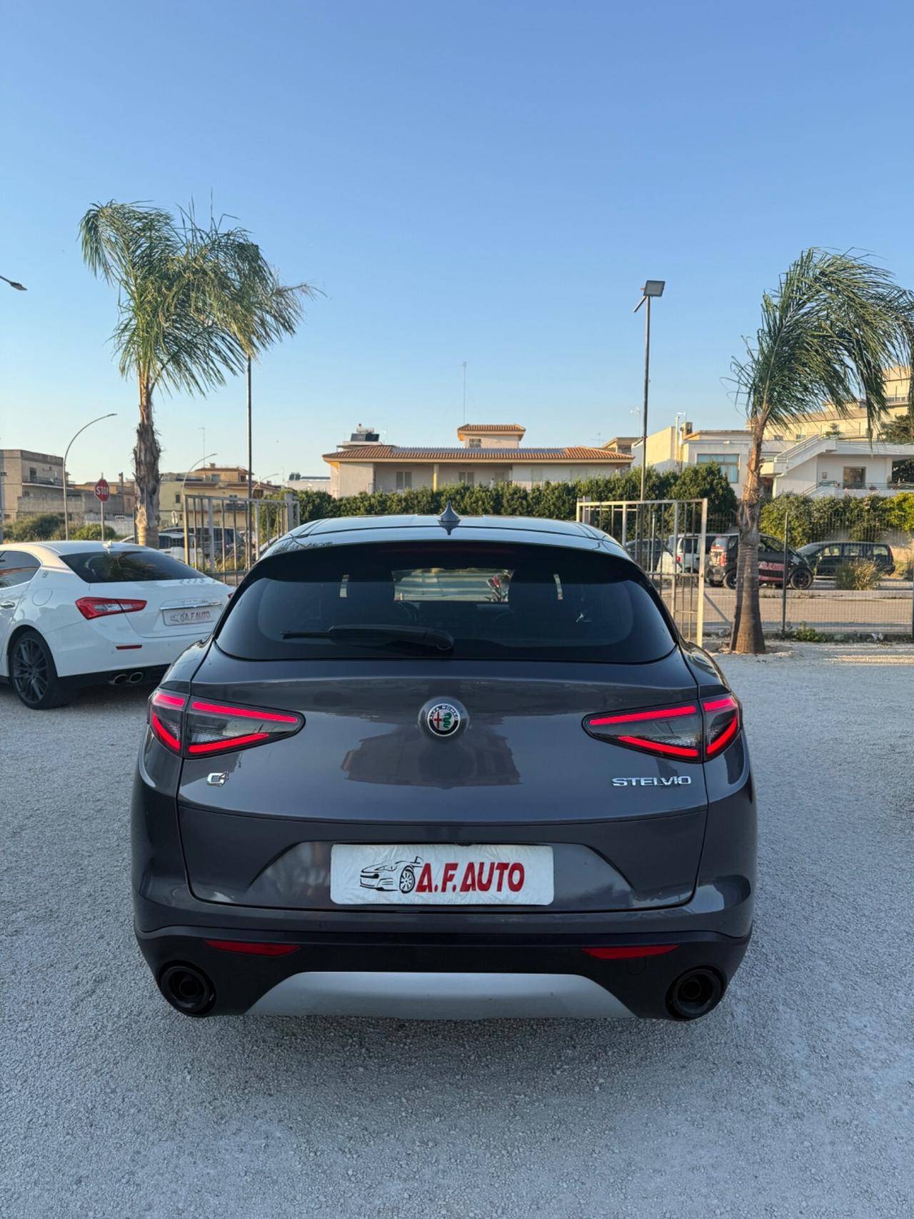 Alfa Romeo Stelvio 2.2 Turbodiesel 210 CV AT8 Q4 Super