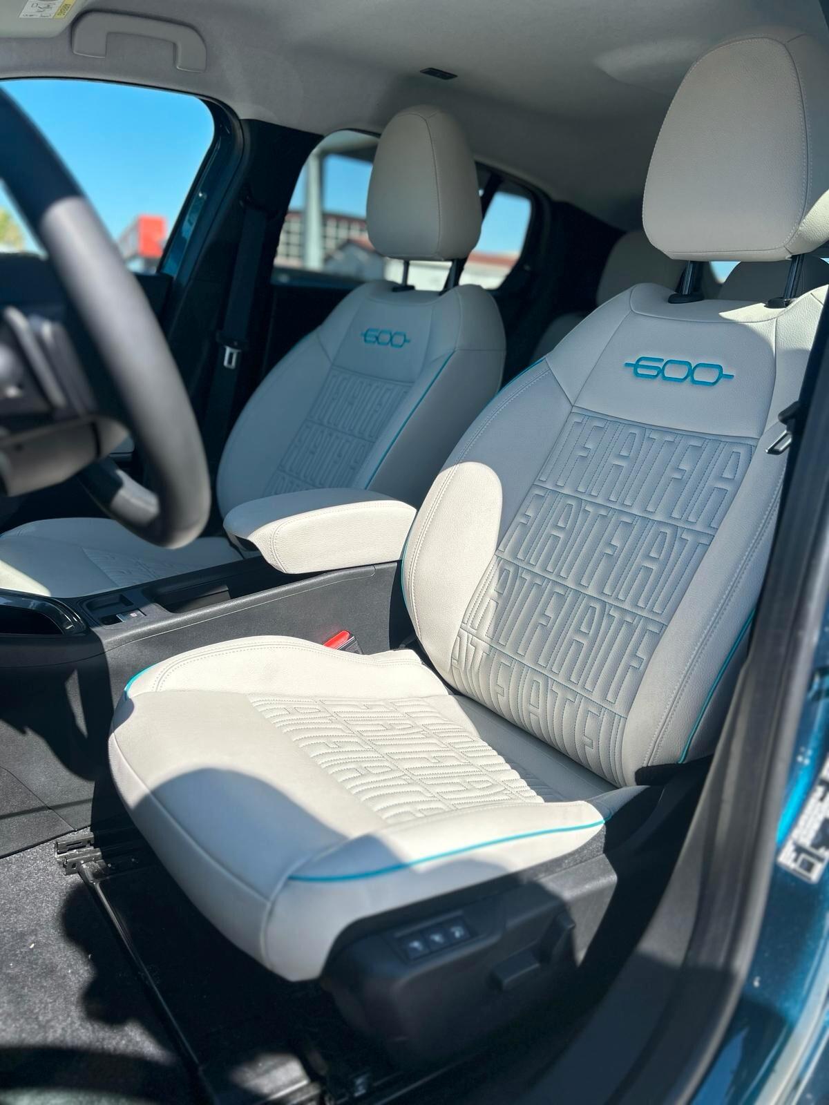 Fiat 600 Hybrid 110 CV DCT MHEV La Prima