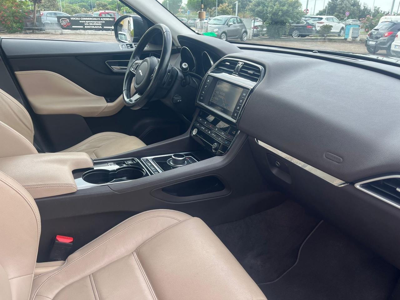 Jaguar F-Pace 2016 2.0 D 180 CV Portfolio