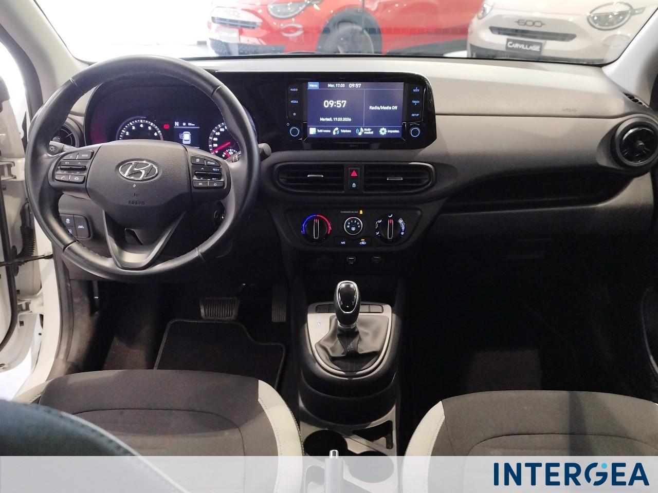 HYUNDAI i10 1.0 mpi Tech at