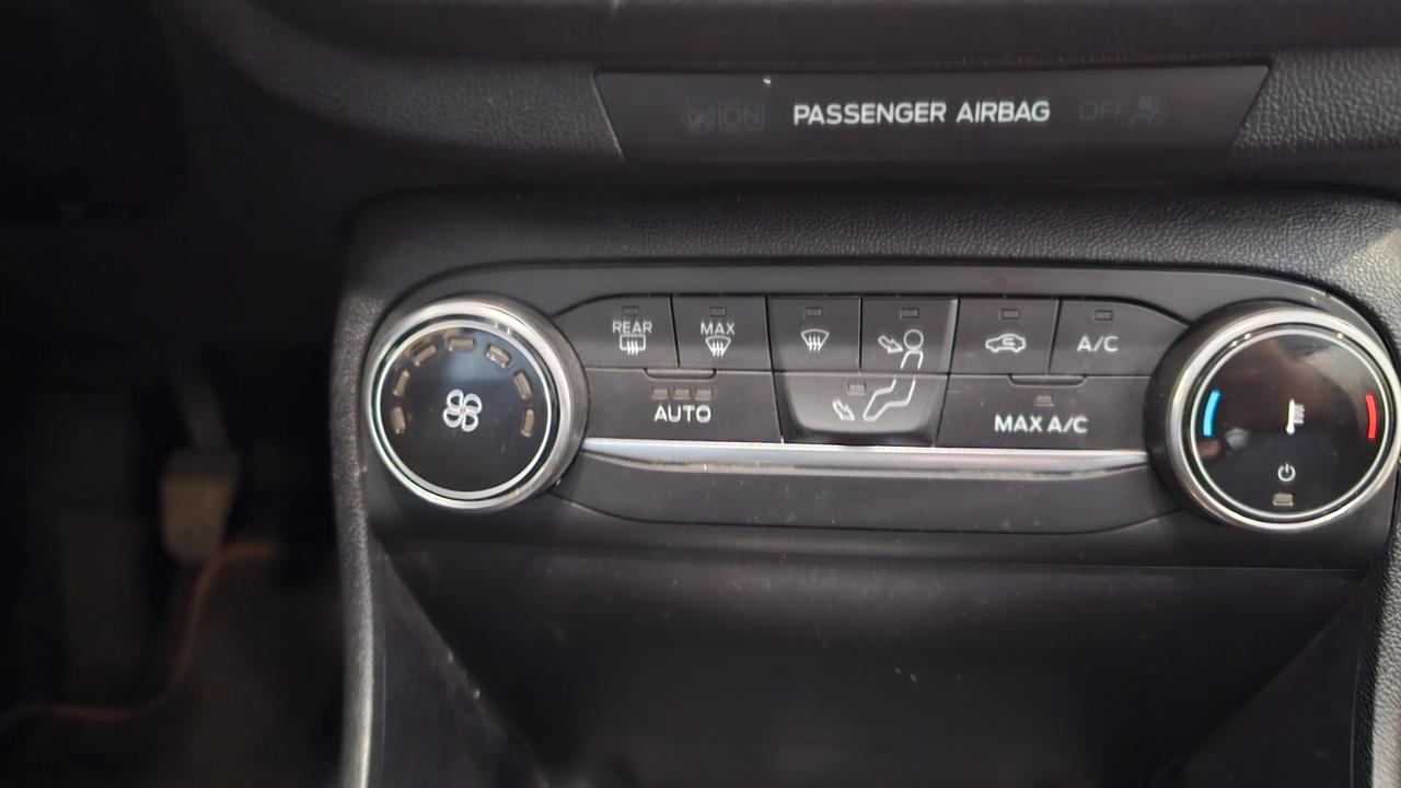 Ford Fiesta 1.1 75 CV 5 porte Titanium