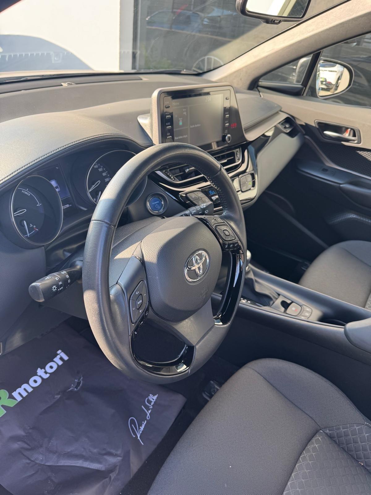 Toyota C-HR 1.8 Hybrid E-CVT Active