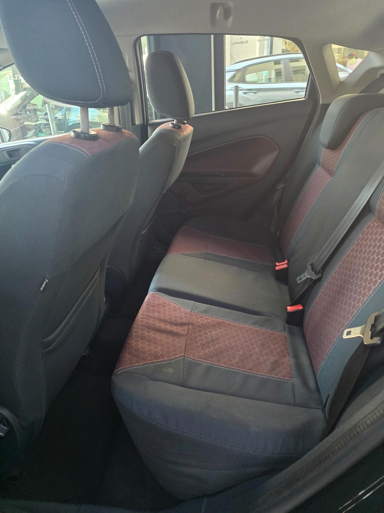 Ford Fiesta 1.4 5 porte Bz.- GPL Titanium