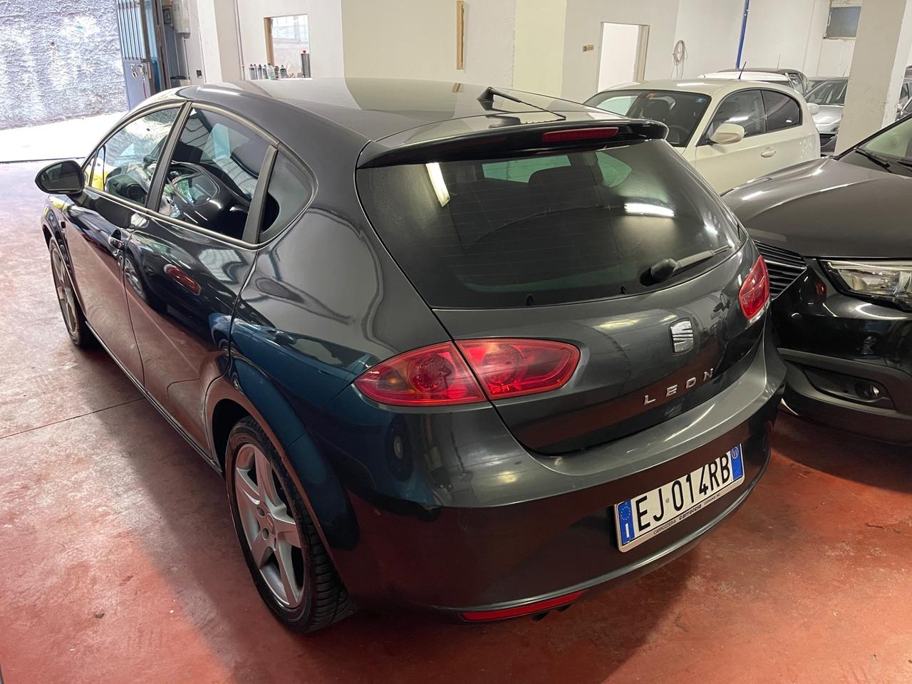 Seat Leon 2.0 TDI CR DPF FR