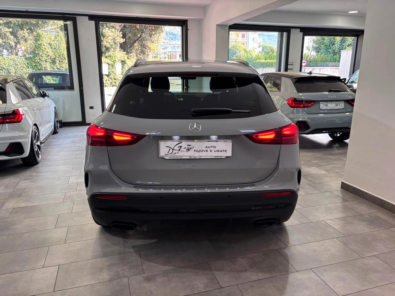 MERCEDES-BENZ GLA 200D PREMIUM AMG NIGH-LED
