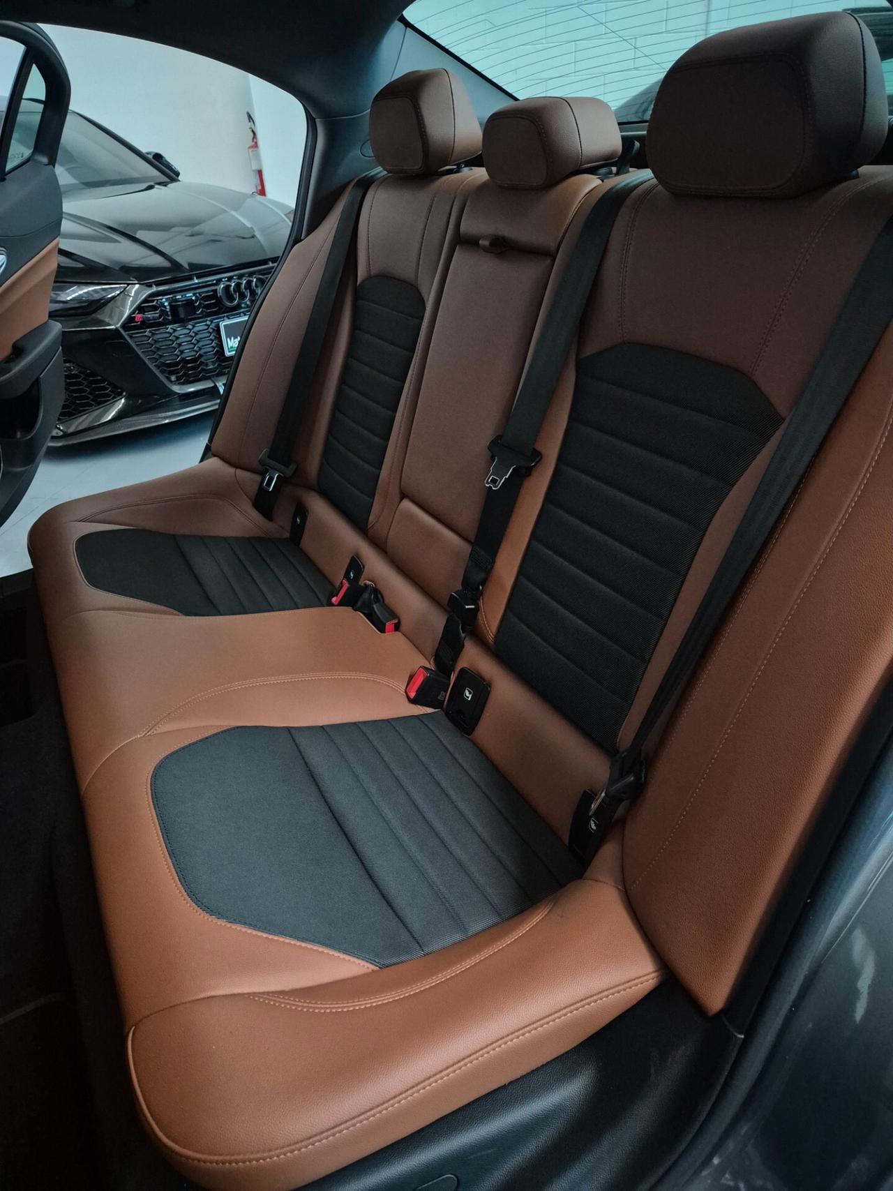 Alfa Romeo Giulia 2.2cc 190cv Auto AT8 MY2020 Tetto apribile