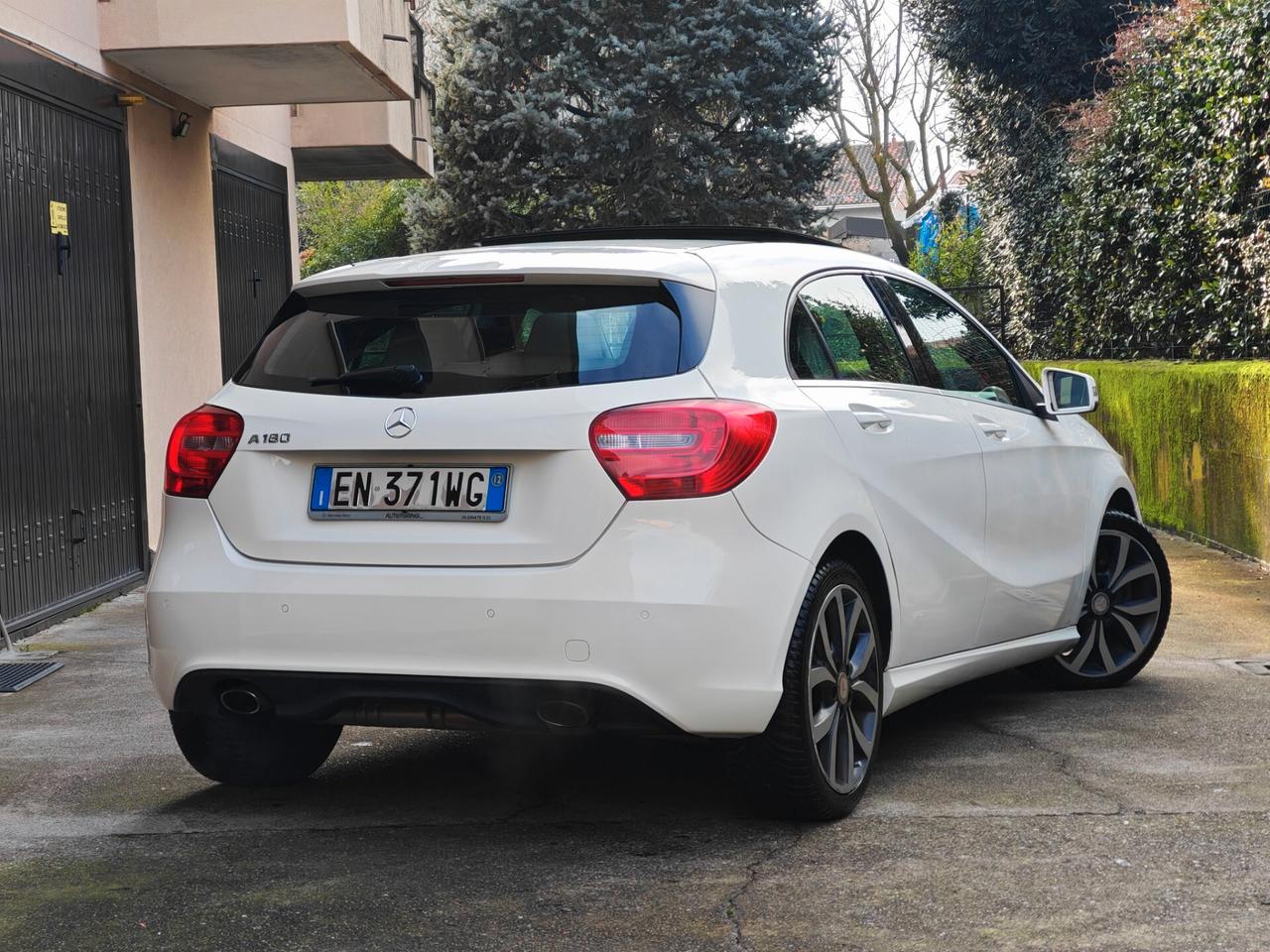 Mercedes-Benz A180 1.6 BENZINA 122cv / TETTO