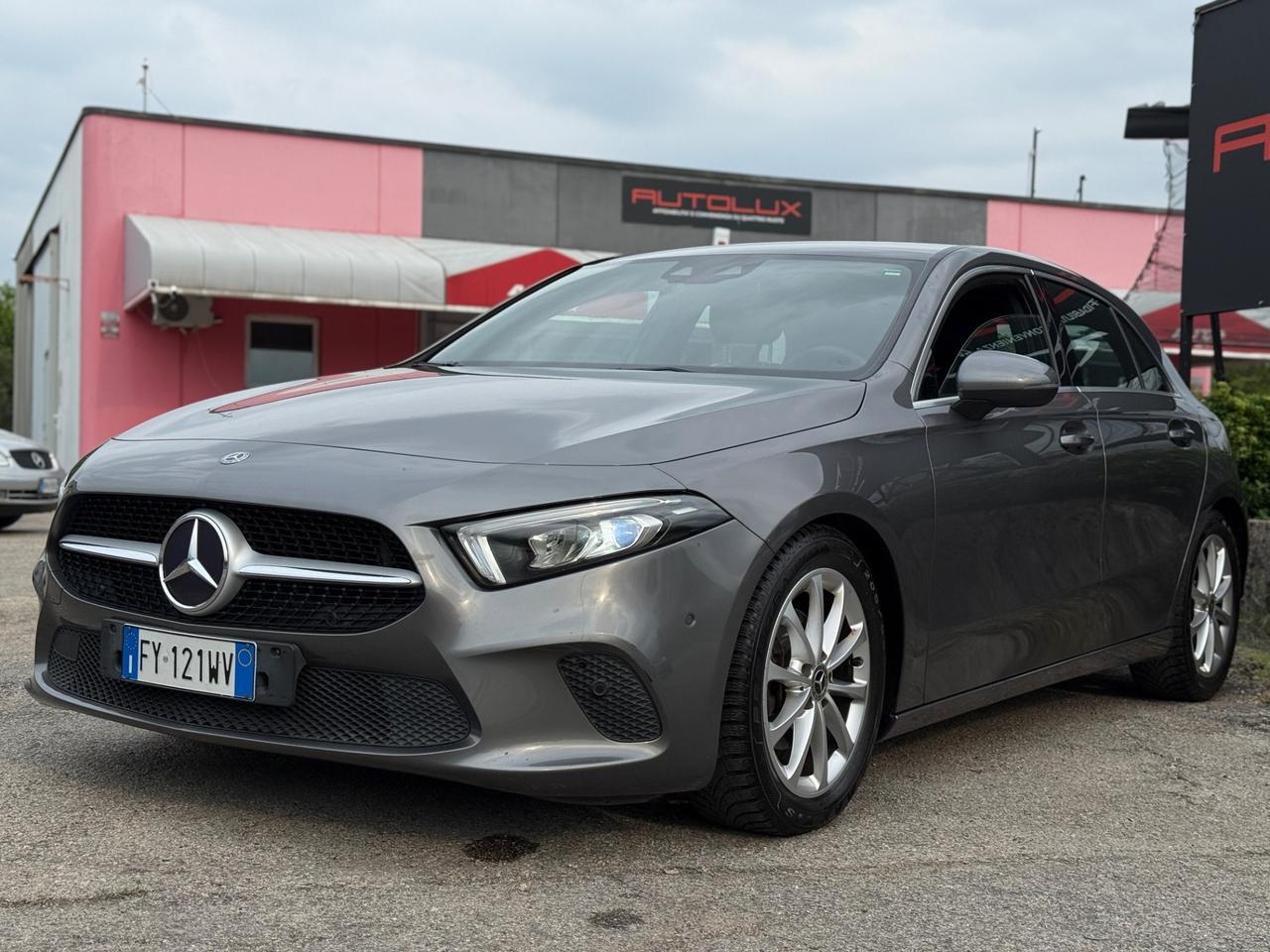 Mercedes-benz A 180BENZINA Automatic Premium NEOPATENTATI