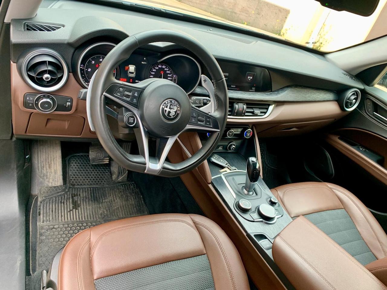 Alfa Romeo Stelvio 2.2 Turbodiesel 210 CV AT8 Q4 Business
