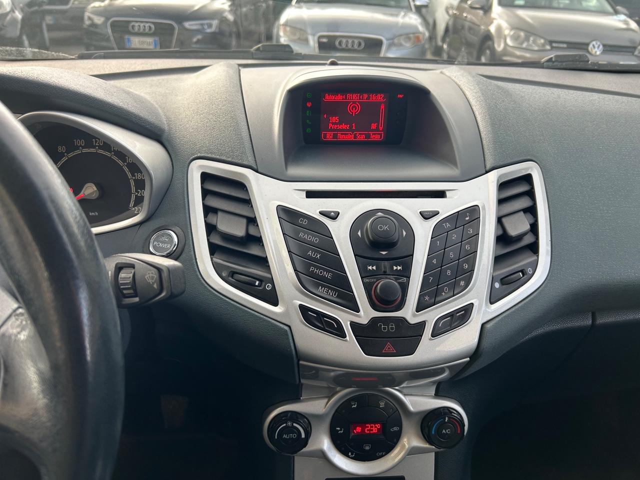 Ford Fiesta 1.4 TDCi 68CV 3 porte Titanium