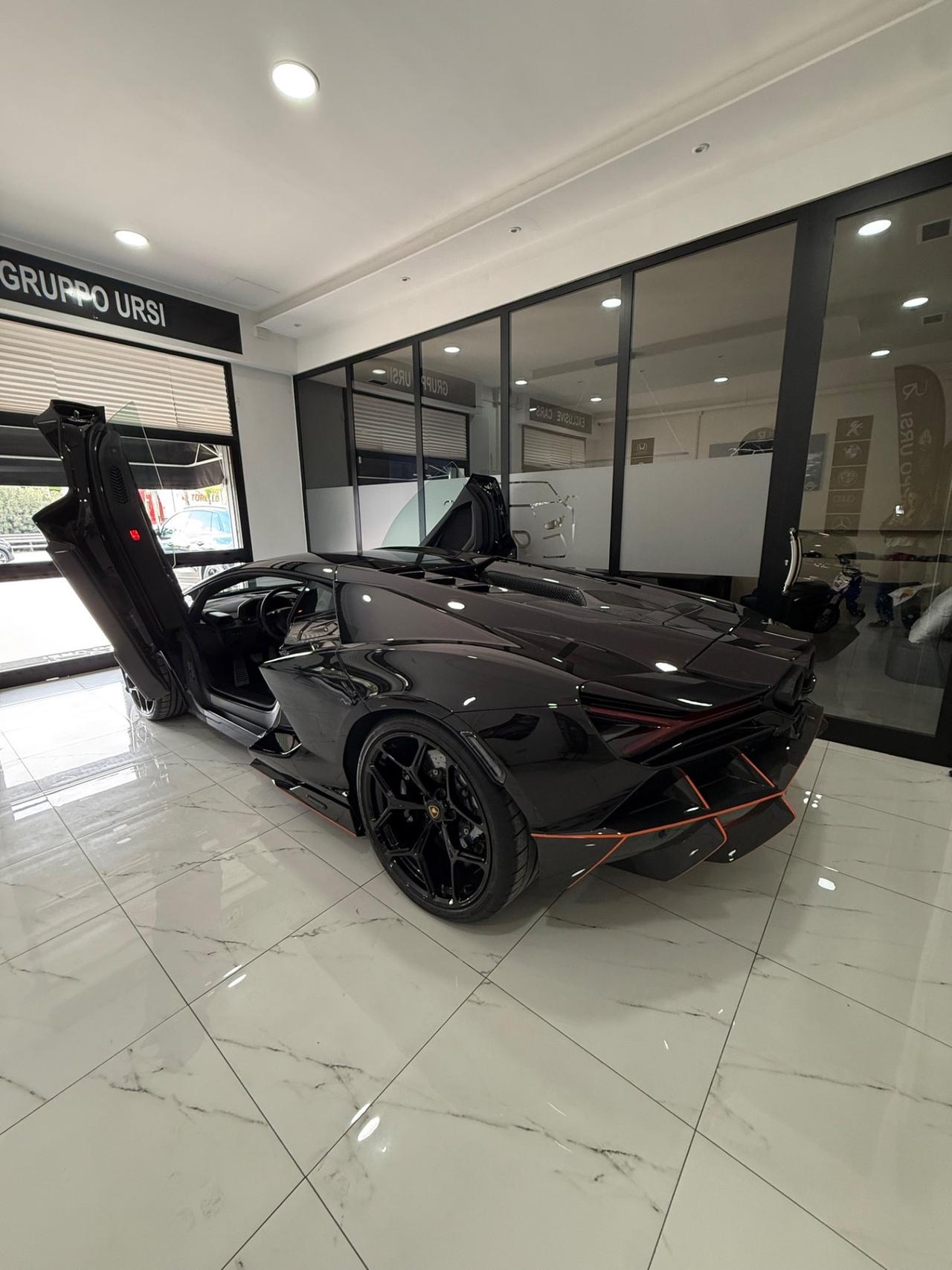 Lamborghini Revuelto 6.5 V12