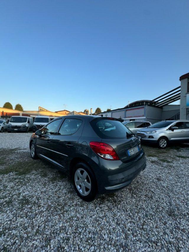 PEUGEOT 207 1.4 8V 75CV 5p. Millesim 200