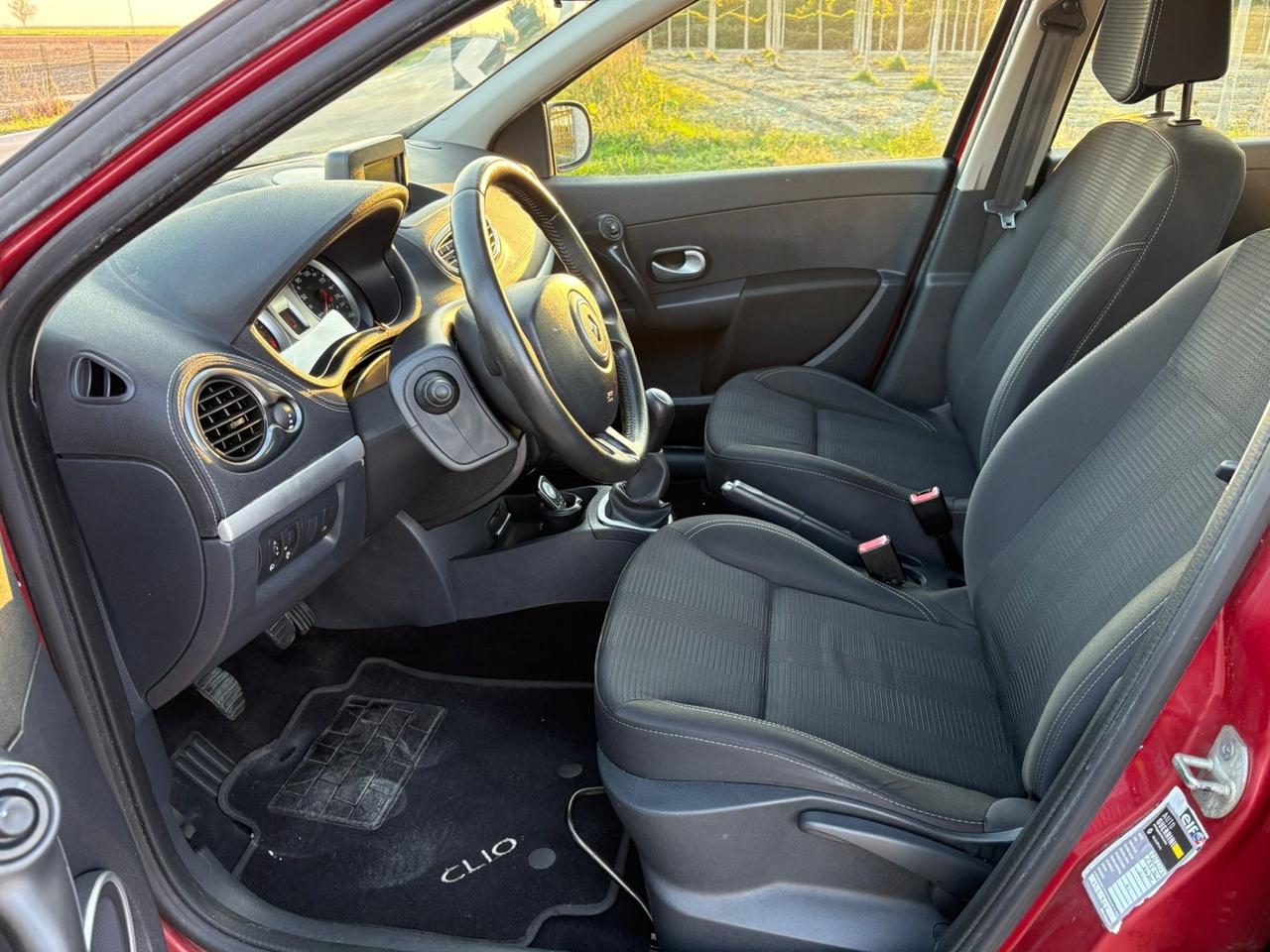 Renault Clio 1.2 16V 5 porte Dynamique