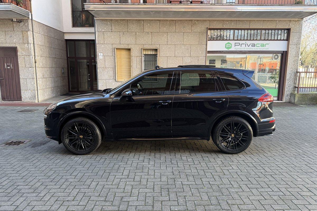 PORSCHE Cayenne 3.0 Diesel Platinum Edition