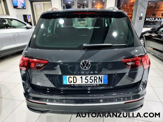 VOLKSWAGEN Tiguan NEW 2.0 TDI 150CV SCR DSG Life - Fari a Led