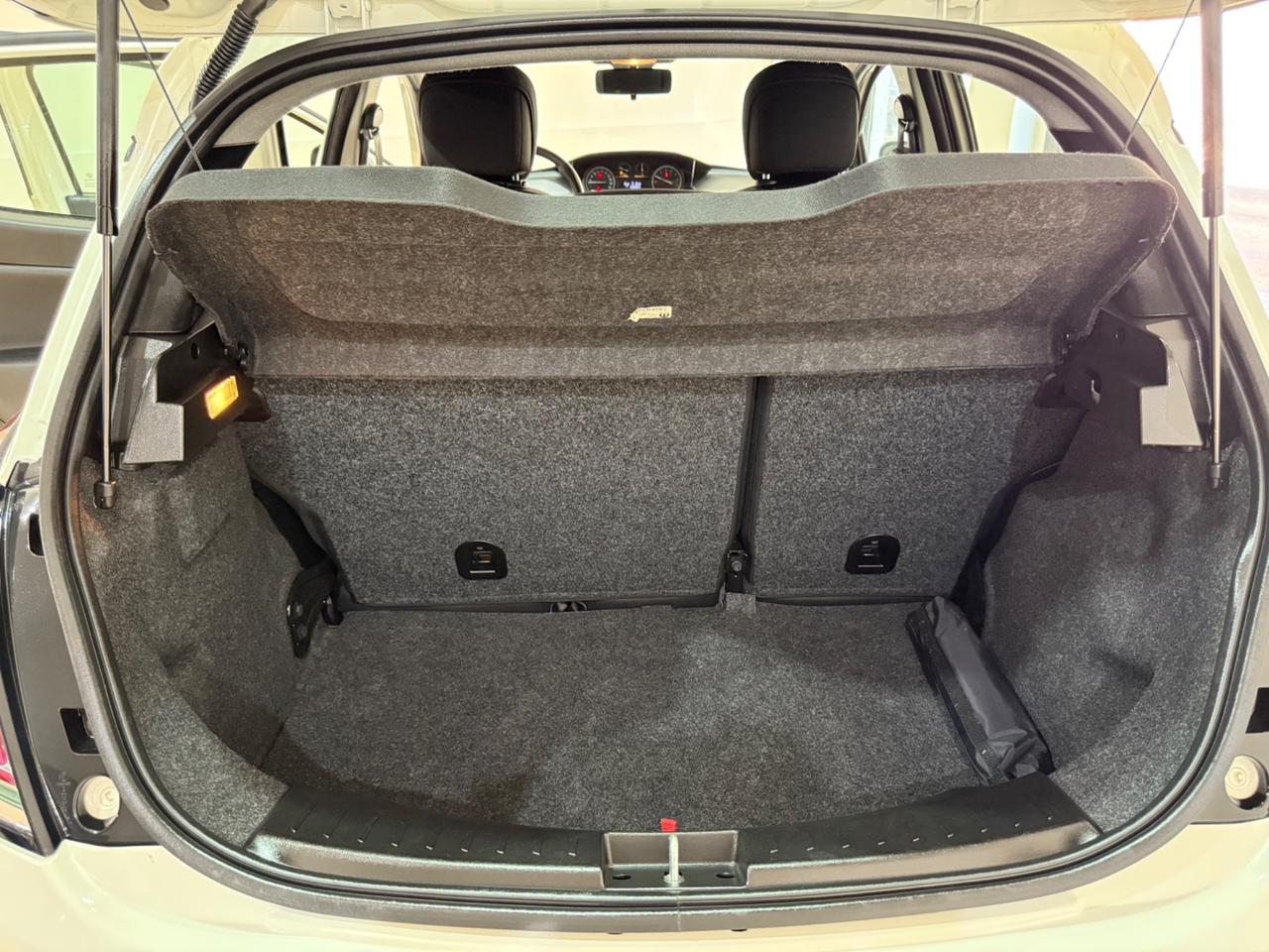 Lancia Ypsilon 1.2 69 CV 5 porte Gold