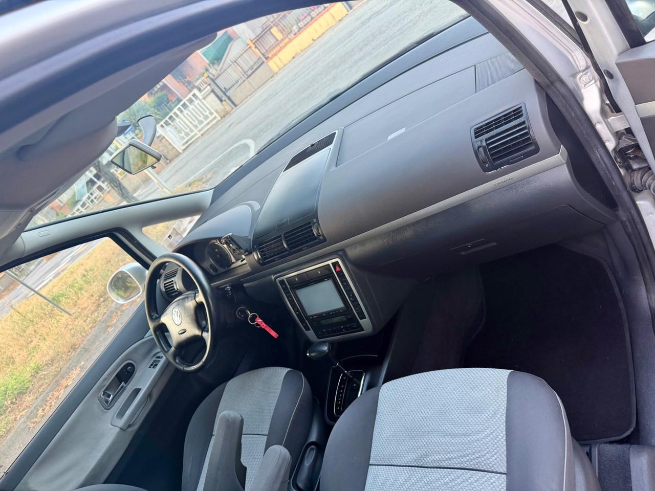 Volkswagen Sharan 1.9 TDI tip. Time
