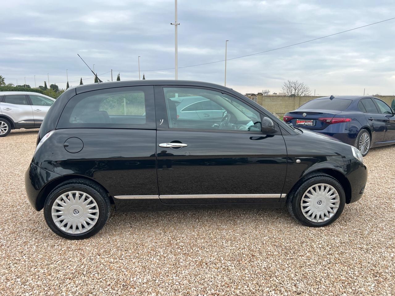 Lancia Ypsilon 1.3 mjt 75 cv