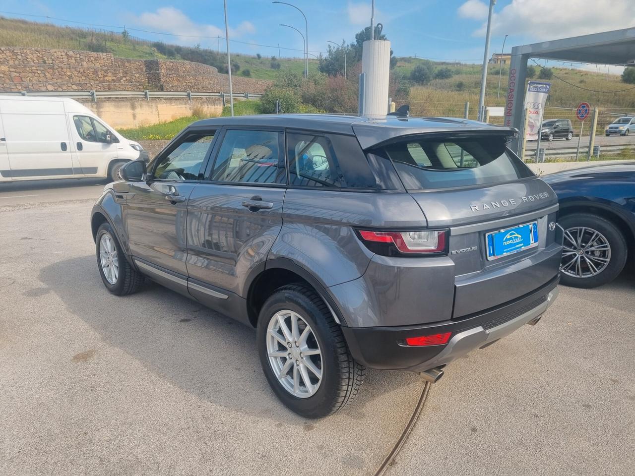 Land Rover Evoque 2.0 TD4 180 CV anno 2016