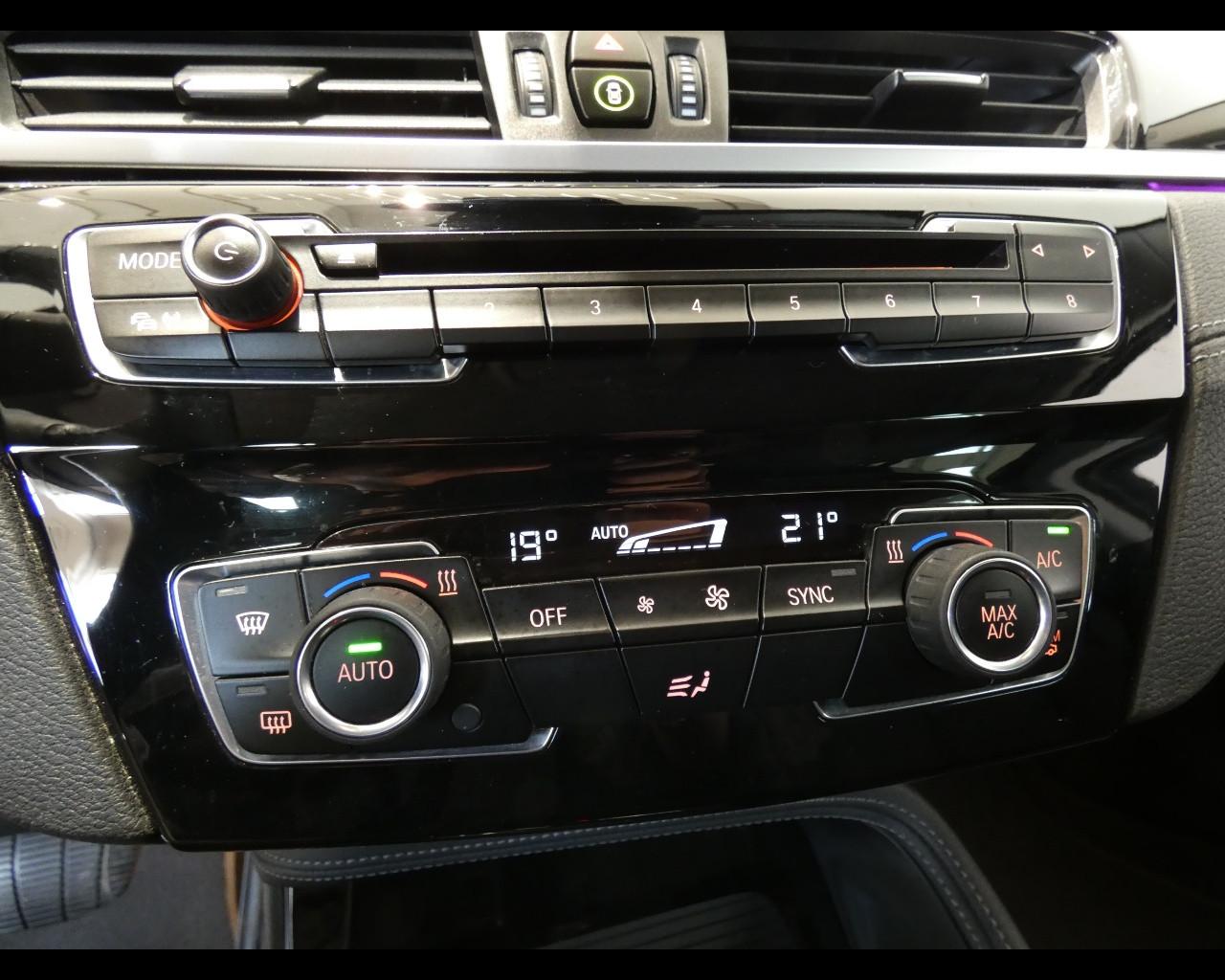 BMW X2 (F39) - X2 sDrive18d Business-X