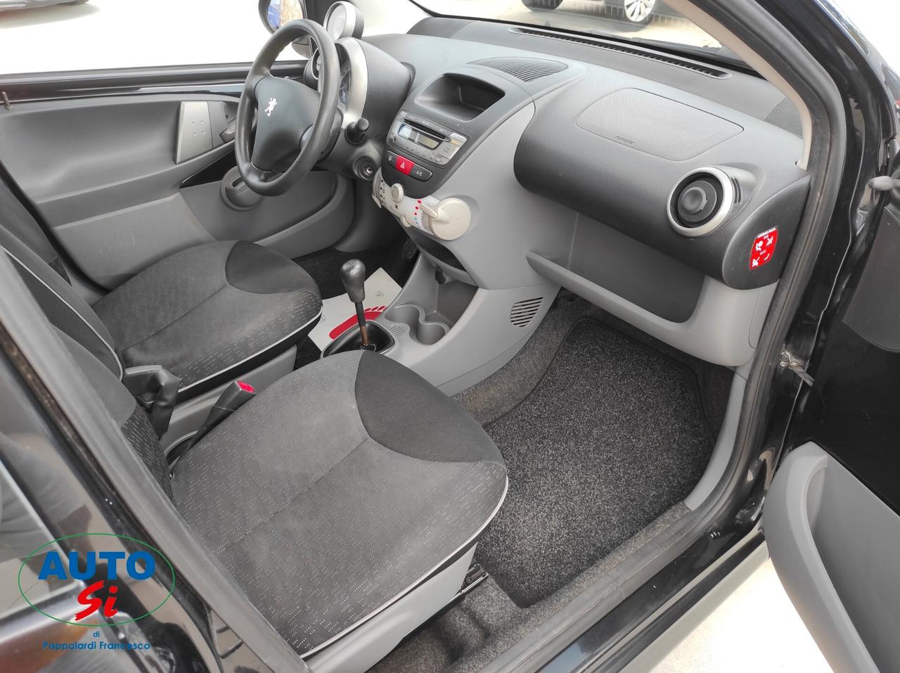 Peugeot 107 1.0 Benzina - 68cv NEOPATENTATI