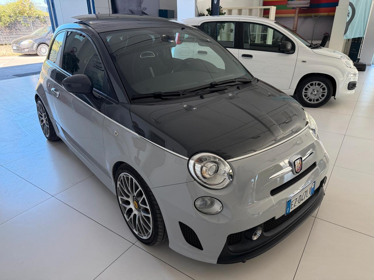 Abarth 500 1.4 Turbo T-Jet Custom