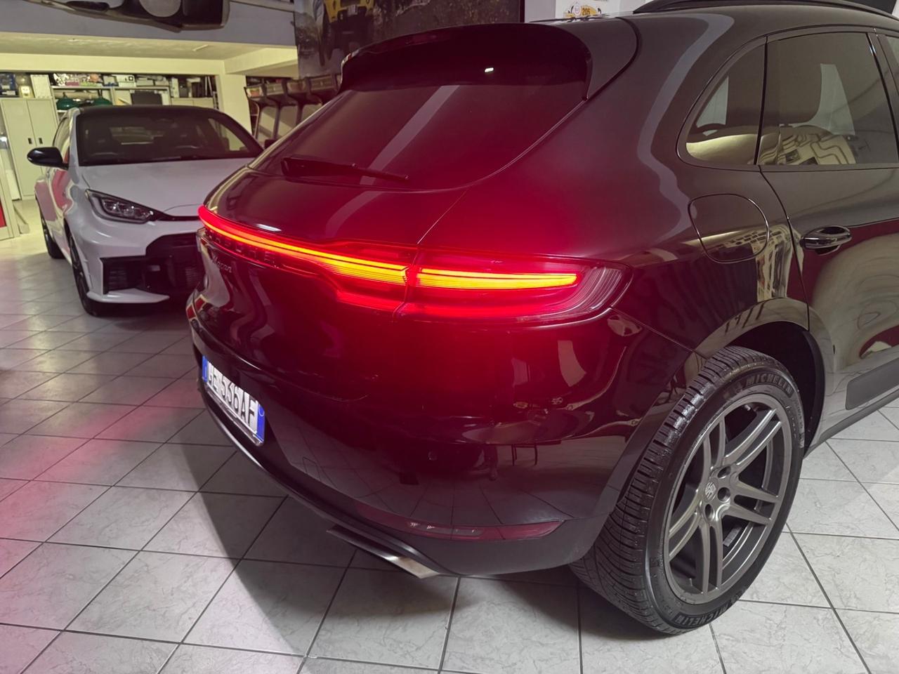 Porsche Macan 2.0 Full tetto sport chrono PERMUTE