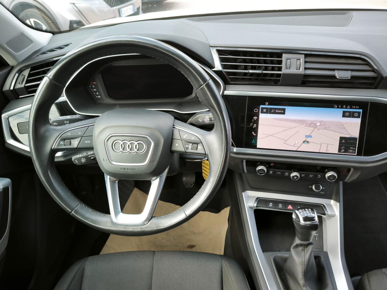 Audi Q3 35 TDI Business