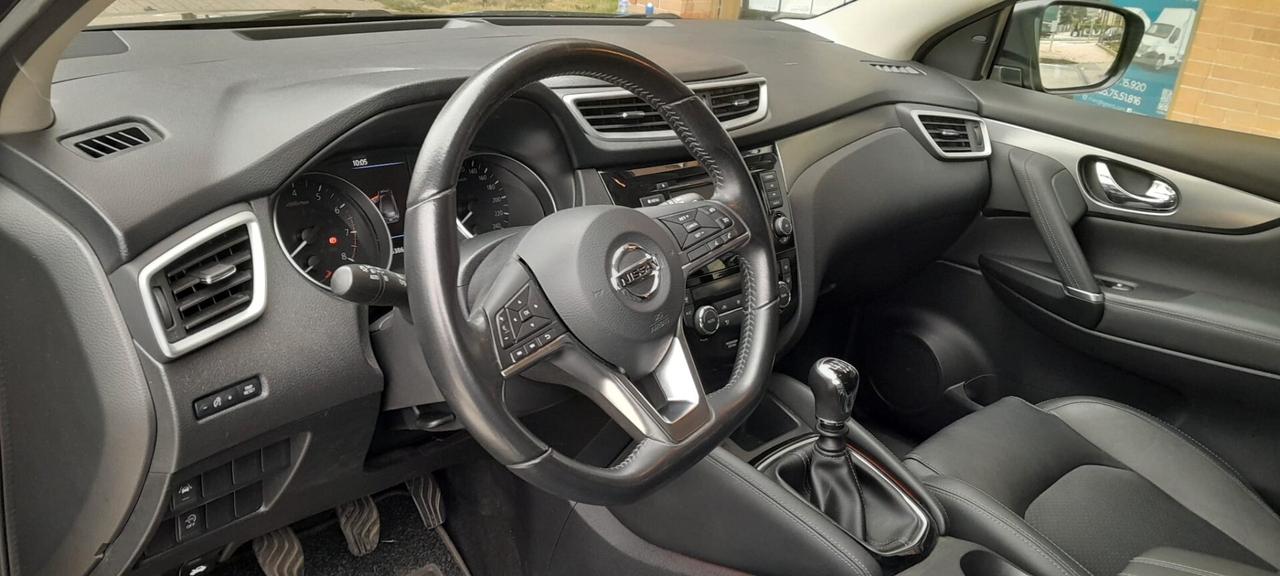 Nissan Qashqai 1.3 DIG-T 140 CV Tekna