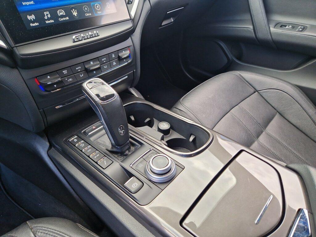 Maserati Ghibli 3.0 DS Gransport Auto