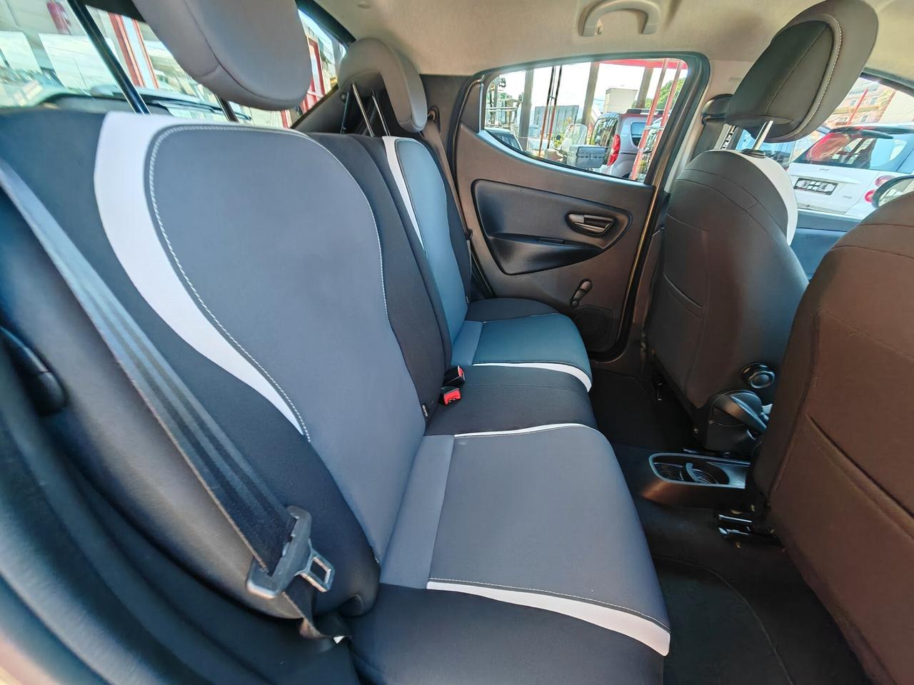 Lancia Ypsilon 1.2 benzina 11/2014 Cv69