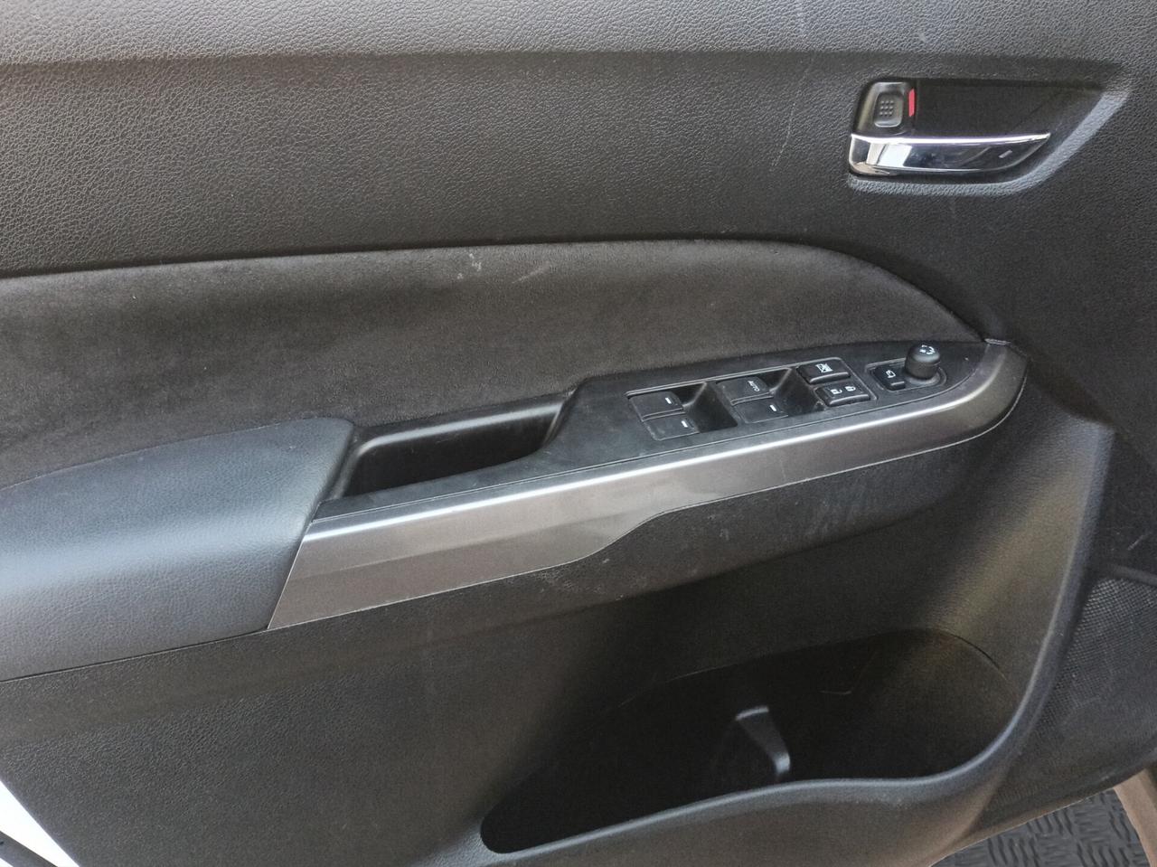 Suzuki Vitara 1.4 Hybrid Top