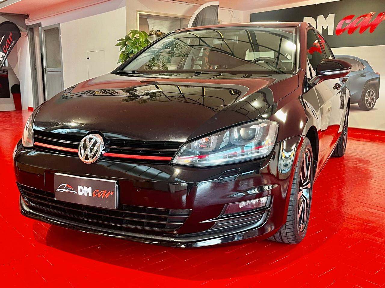 VOLKSWAGEN GOLF VII 105 CV TDI HIGHLINE DSG RETROCAMERA CERCHI IN LEGA OK NEOPATENTATI