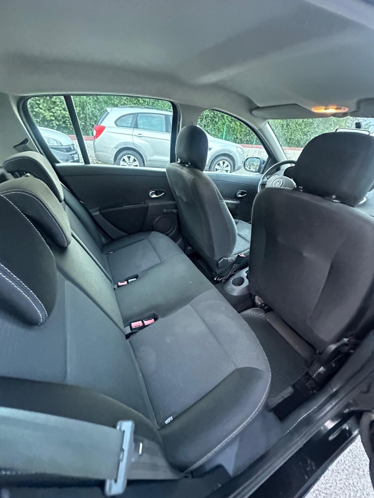 Renault Clio 1.2 16V 5 porte Live!