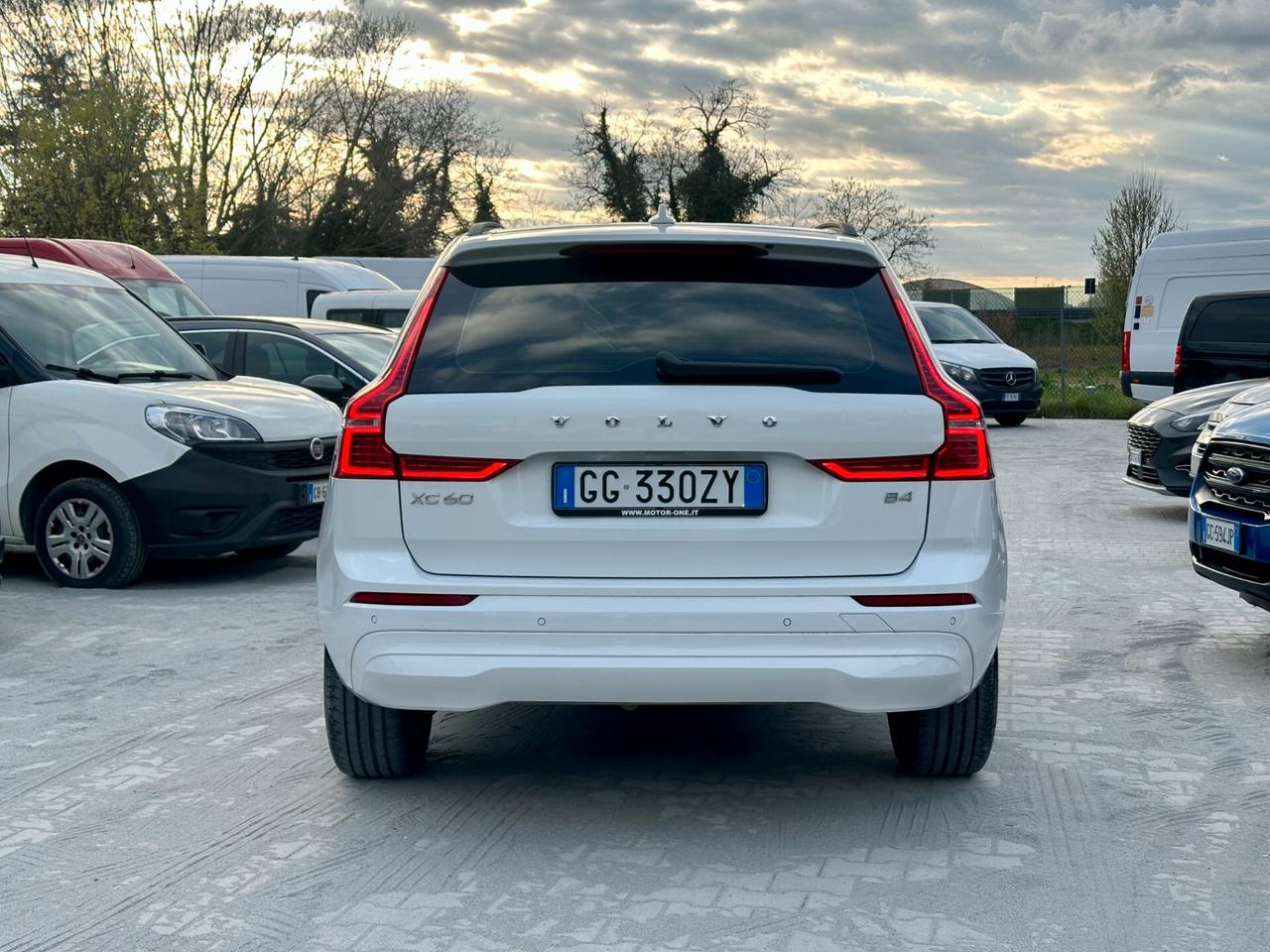 Volvo XC 60 XC60 B4 (d) AWD Geartronic Momentum