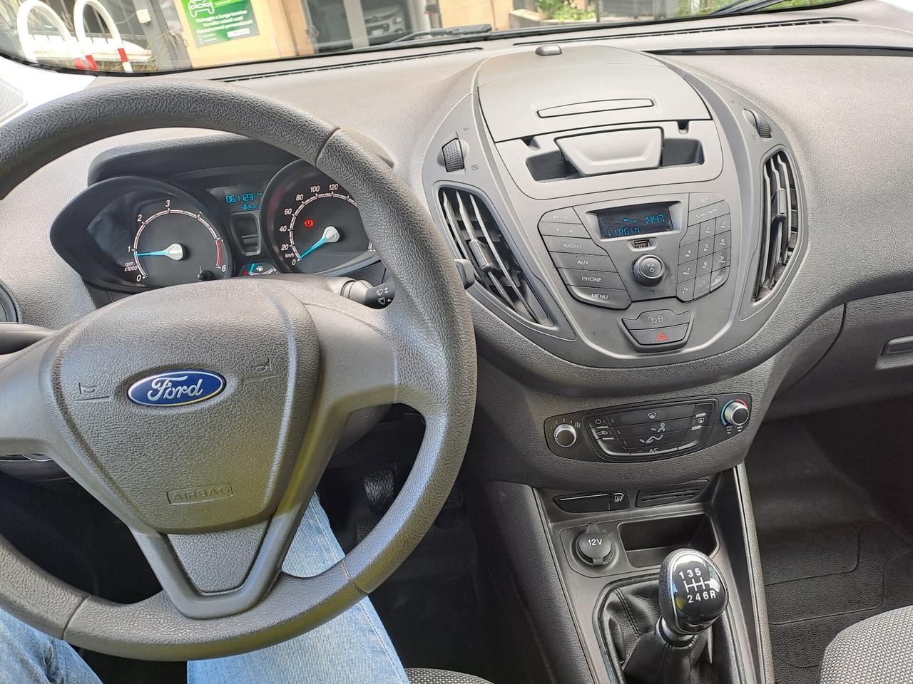 Ford Transit Courier 1.5 TDCi 100CV Van